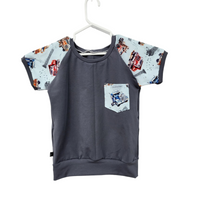 t-shirt reglan avec poche les camions 6-9 ans