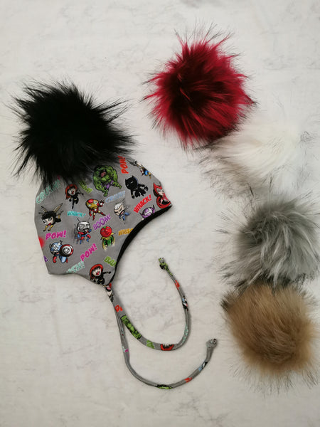 Tuque oreilles-cordon héros et héroines , *pompons vendus séparément*