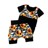 Short, culotte courte demi-taille tournesol