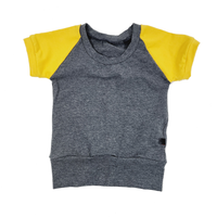 T-shirt évolutif charcoal/jaune