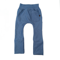 Jeans bleu orage taille élastique coupe droite avec poches