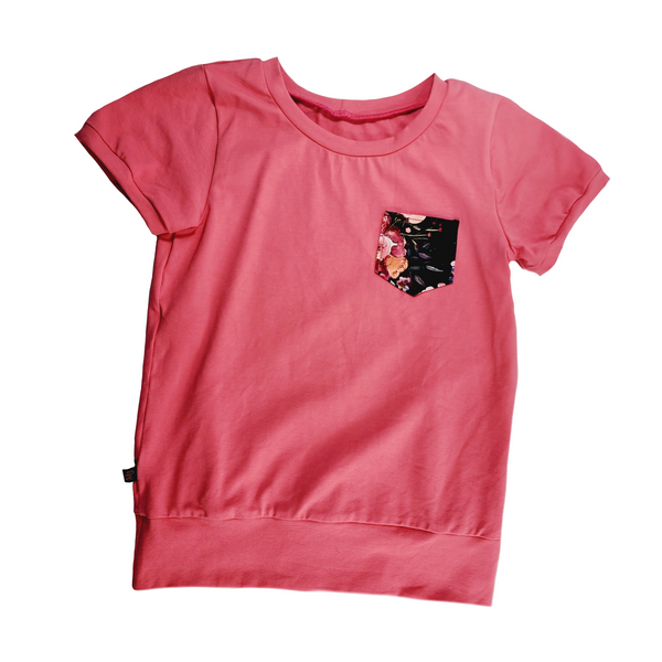 t-shirt poche fleurs fond noir 6-9 ans