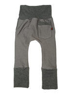 Jeans gris coupe droite avec poches